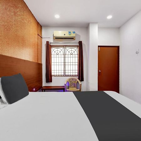 Hotel O Gangothri Lodge Visakhapatnam Exterior photo