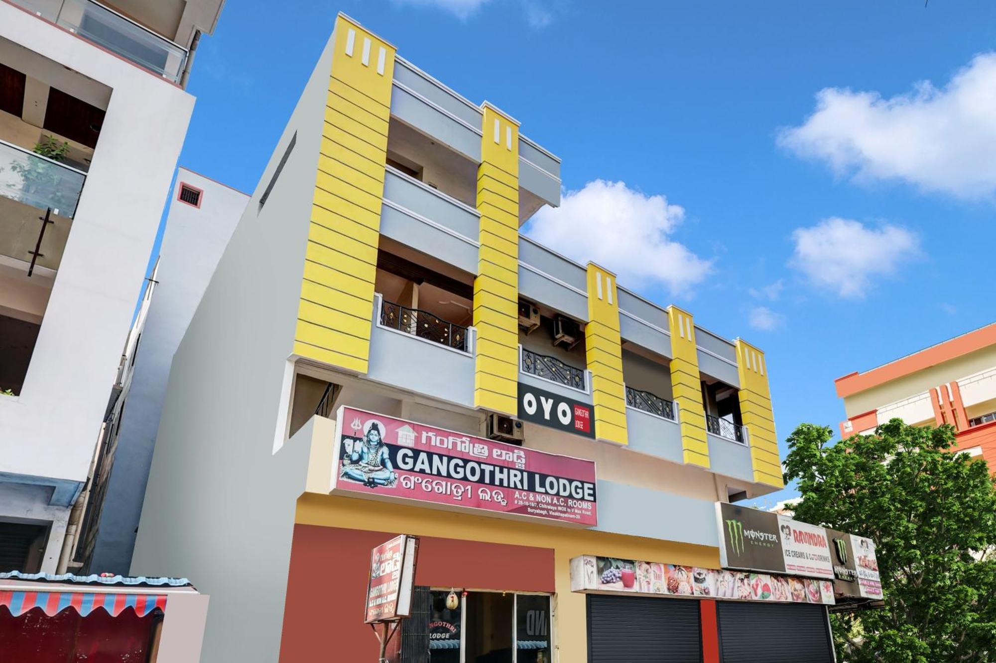 Hotel O Gangothri Lodge Visakhapatnam Exterior photo